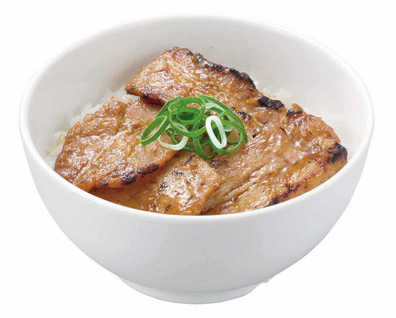 炭火焼き豚丼　330円
食べ応えのある豚バラ肉を炭火で焼き上げ、ご飯と相性抜群の甘辛ダレで仕上げました。